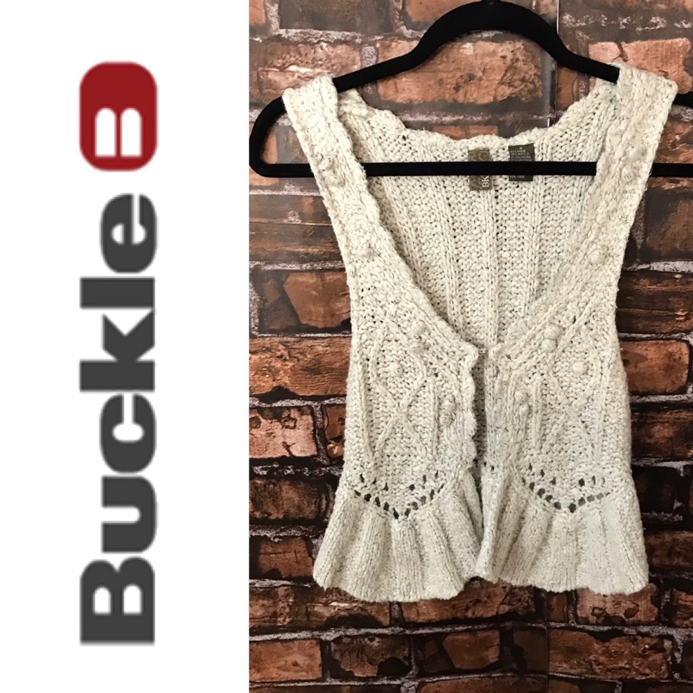 Buckle Crochet Vest